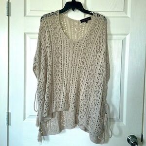 Love At First Find Sand Lace oversized Poncho Sz Small